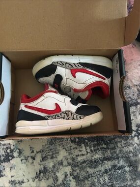Nike Kids White, Red and Black Sneakers with Elephant Print Accent